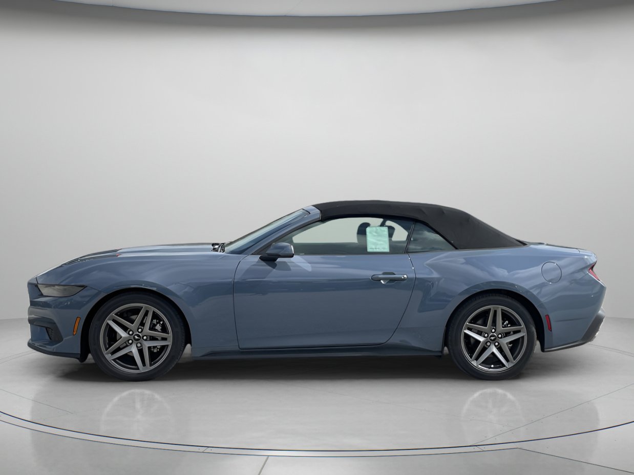 New 2025 Ford Mustang Convertible image 5