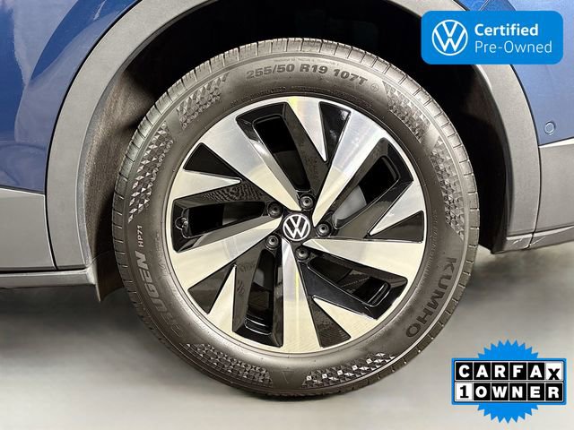 Certified 2023 Volkswagen ID.4 Pro AWD/4WD image 30