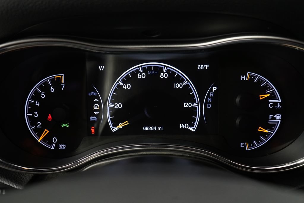 Used 2021 Jeep Grand Cherokee Laredo X AWD/4WD image 25