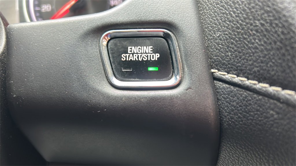 Used 2017 GMC Acadia SLT image 25