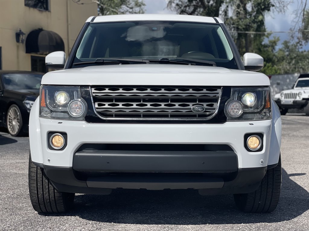 Used 2016 Land Rover LR4 HSE AWD/4WD image 8