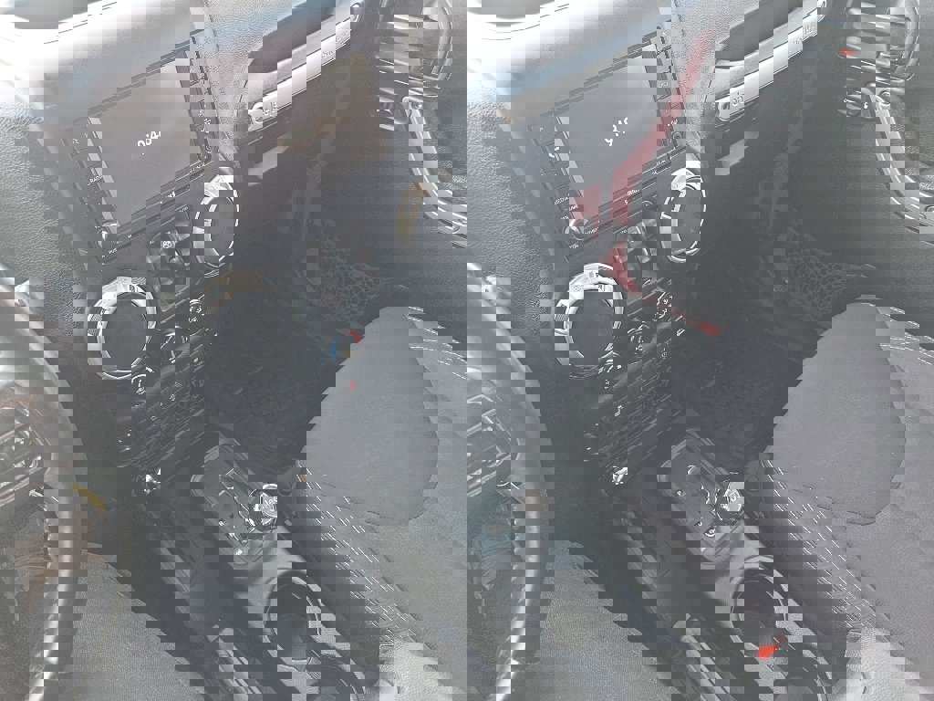 Used 2014 Jeep Wrangler Unlimited Sahara w/ Connectivity Group image 24