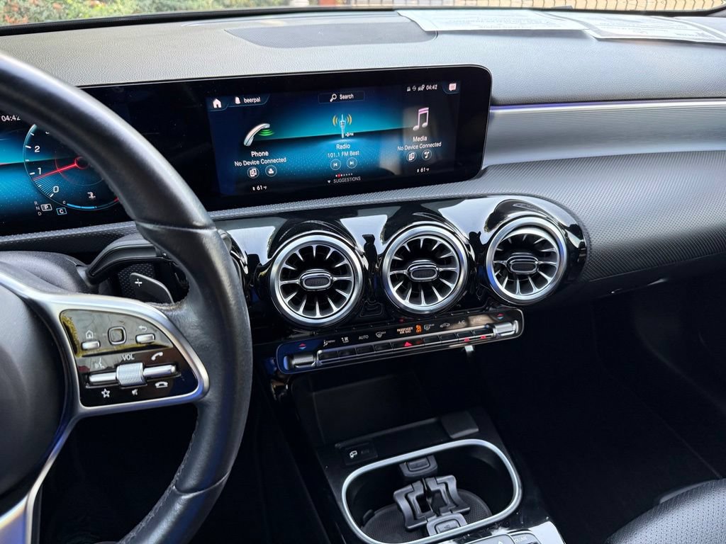Certified 2022 Mercedes-Benz A 220 image 22