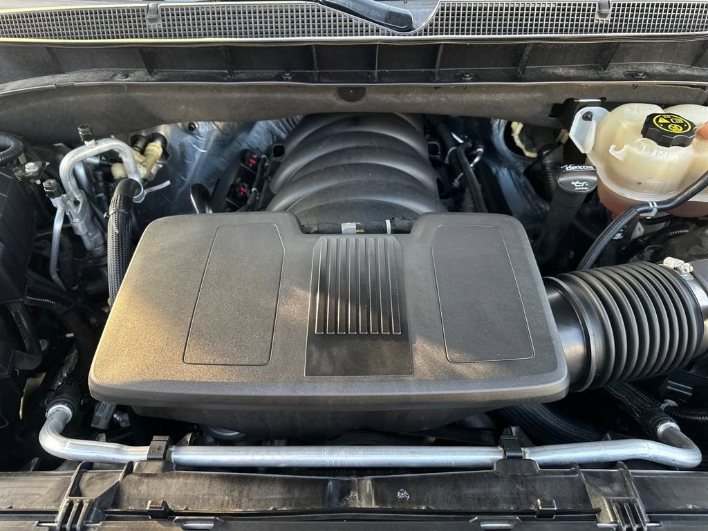 Used 2021 Chevrolet Tahoe RST w/ Luxury Package image 18