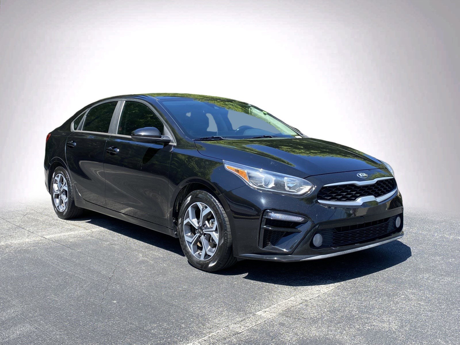 Used 2019 Kia Forte LXS image 2