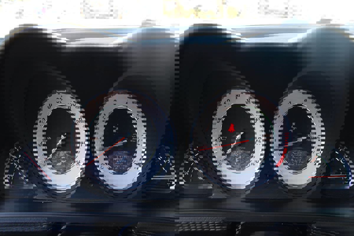 Used 2011 Mercedes-Benz SL 550 image 22