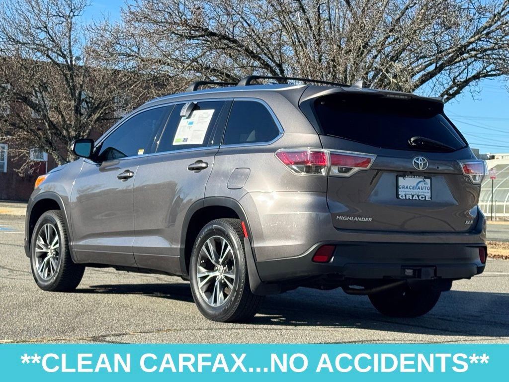 Used 2016 Toyota Highlander XLE image 7