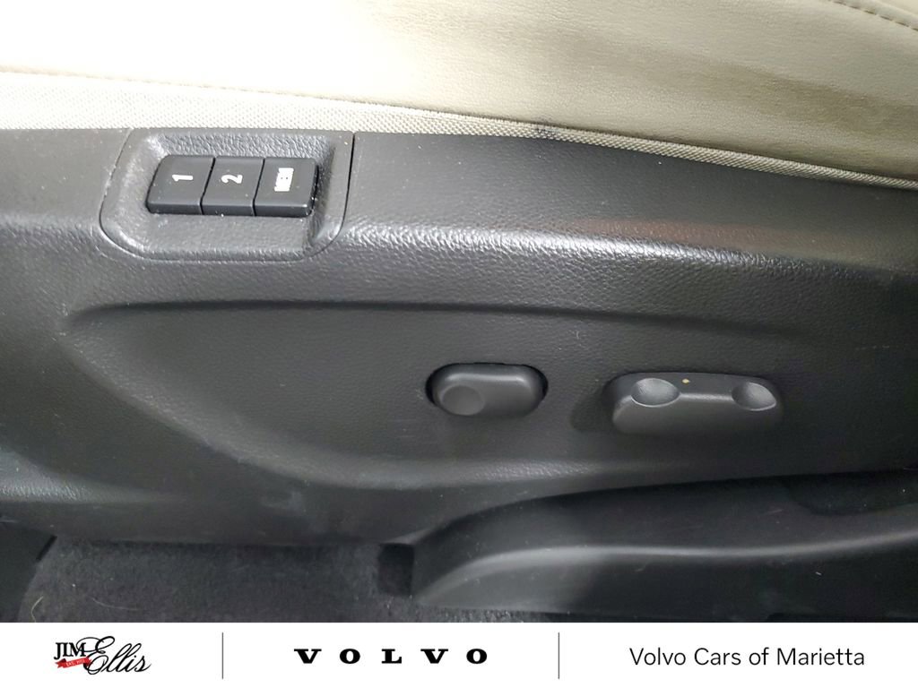 Used 2017 Buick Encore Premium w/ Experience Buick Package image 23