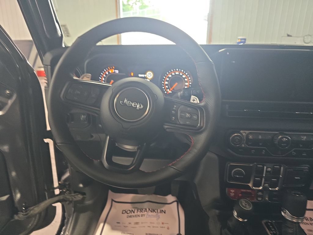New 2026 Jeep Wrangler Unlimited Rubicon 392 w/ Quick Order Package 27X Moab AWD/4WD image 13