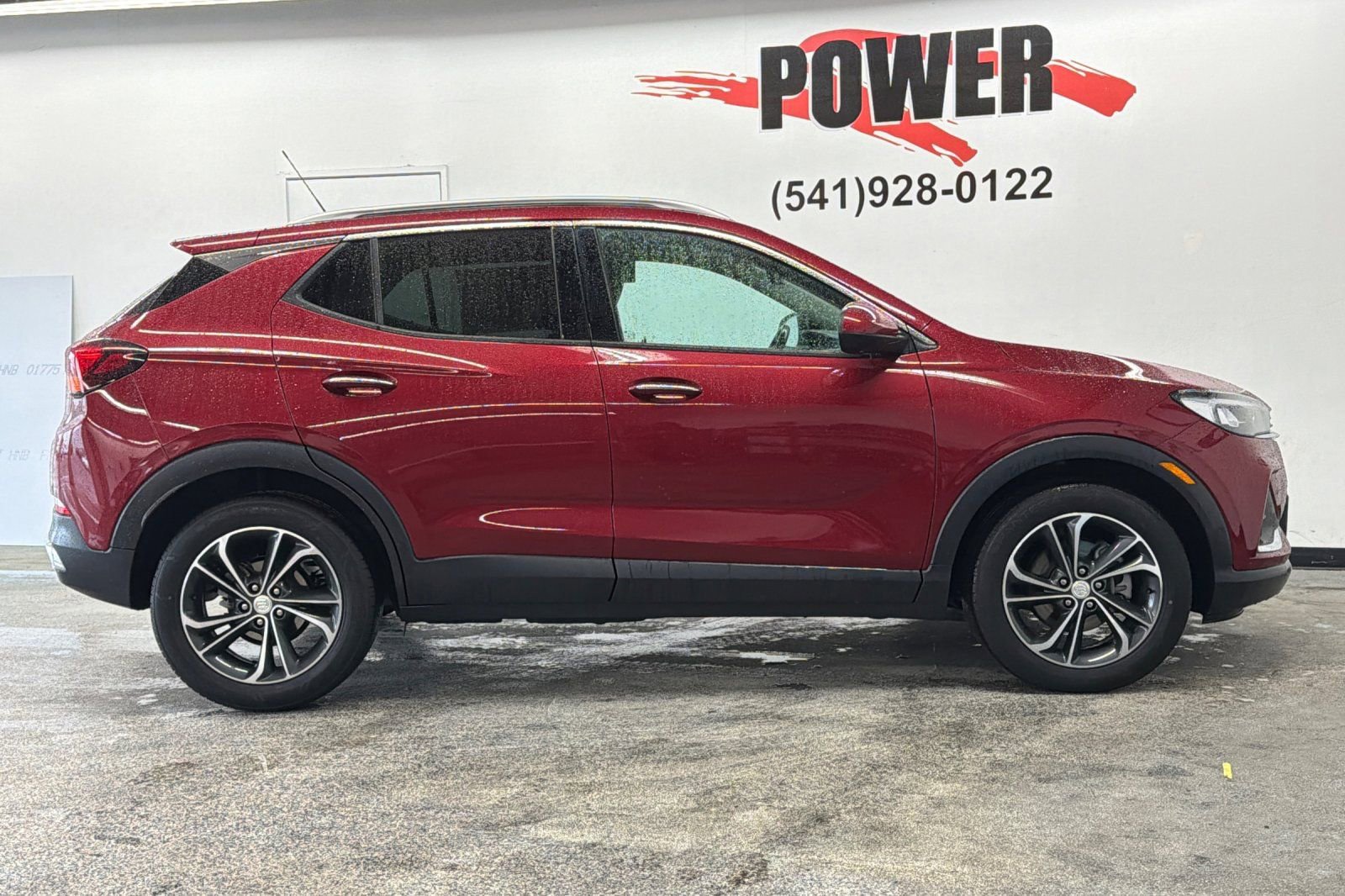 Used 2021 Buick Encore GX Essence w/ Advanced Technology Package image 2