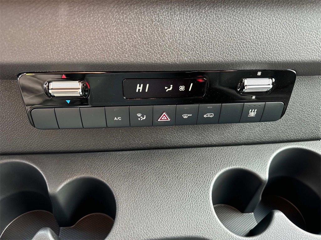 New 2024 Mercedes-Benz eSprinter 170 Cargo image 22