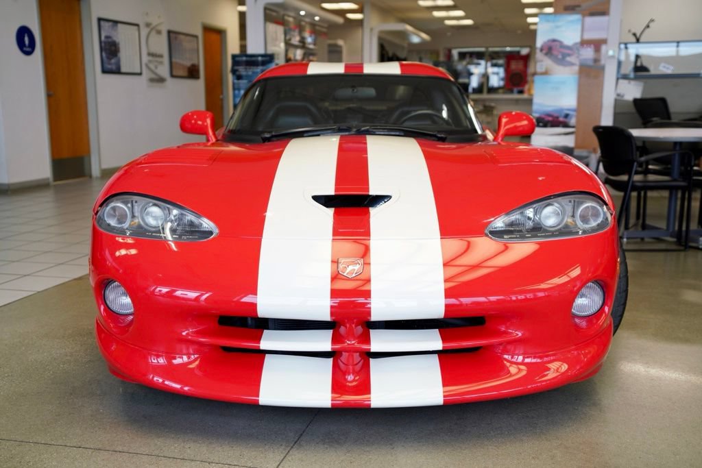Used 2002 Dodge Viper GTS RWD image 4