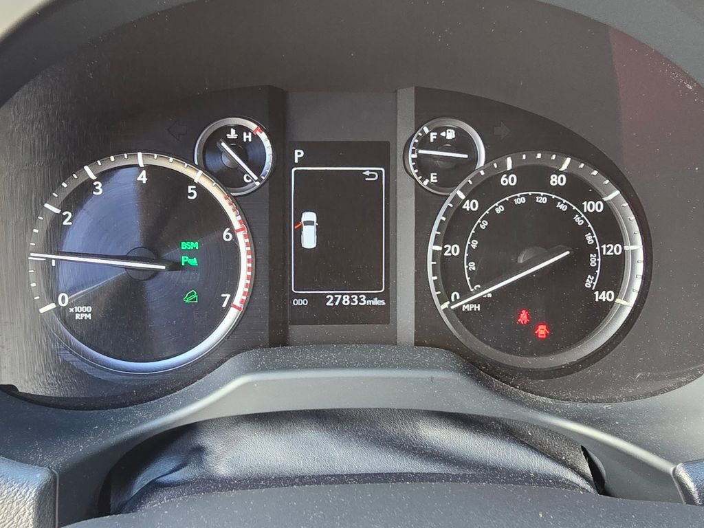 Used 2022 Lexus GX 460 Premium w/ Accessory Package AWD/4WD image 26