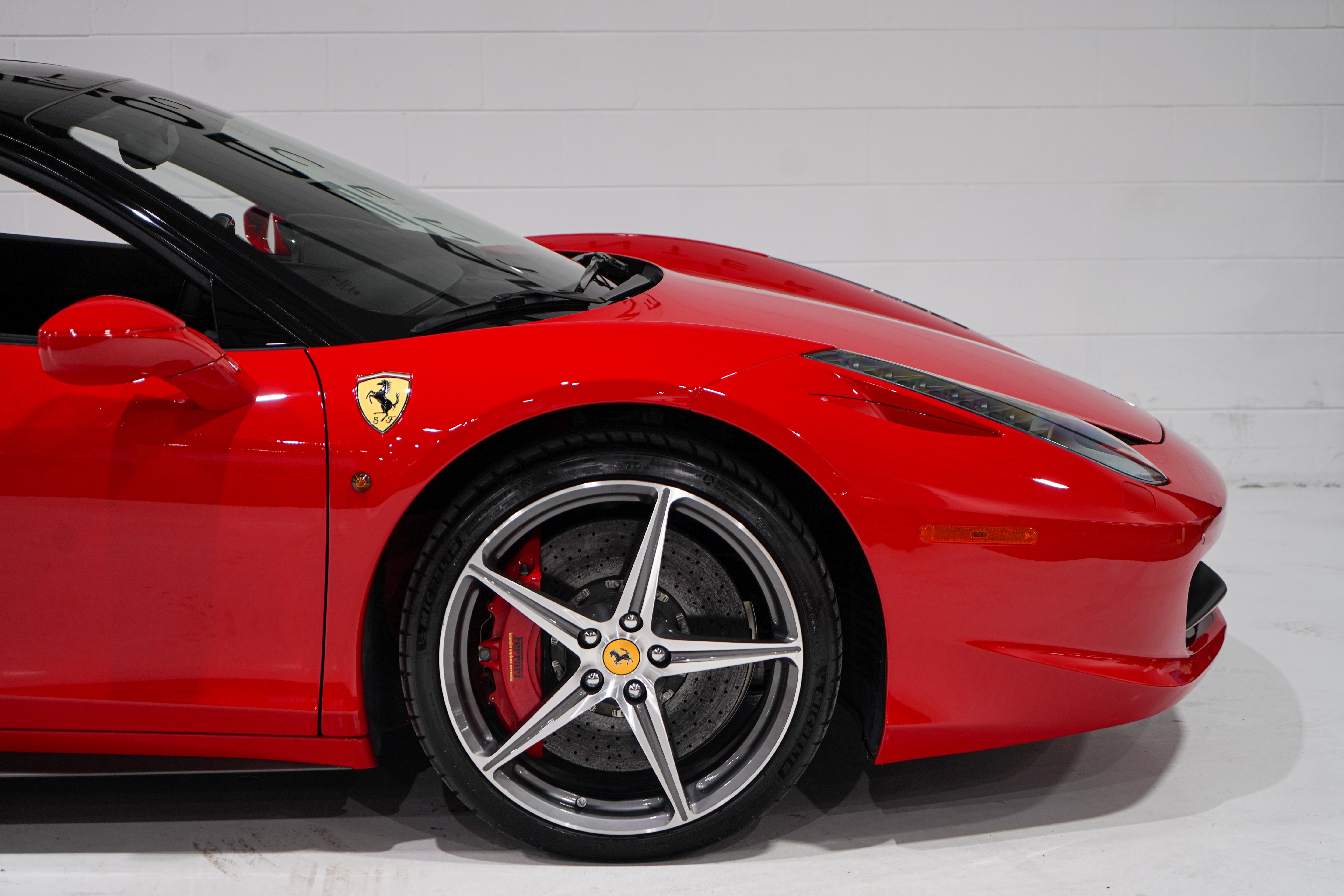 Used 2014 Ferrari 458 Italia Coupe RWD image 22