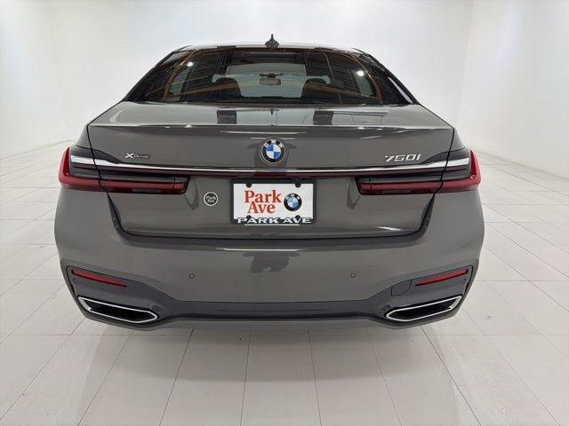 Used 2020 BMW 750i xDrive w/ Executive Package AWD/4WD image 4