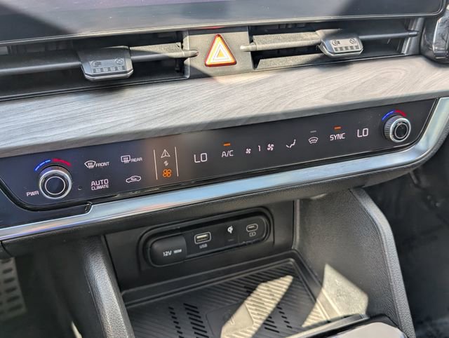 Used 2023 Kia Sportage X-Pro Prestige AWD/4WD image 19