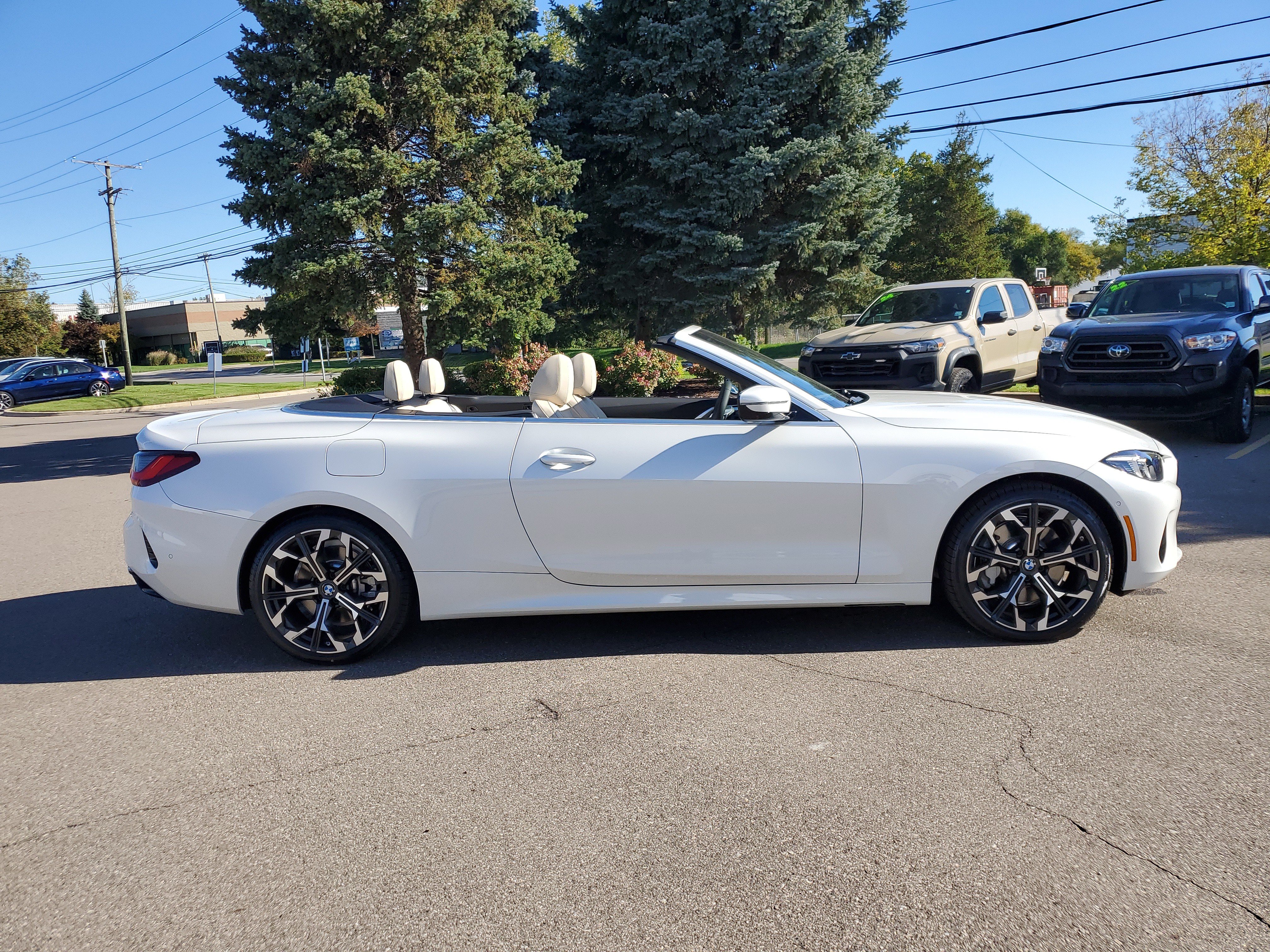 New 2027 BMW 430i xDrive Convertible w/ Premium Package AWD/4WD image 6