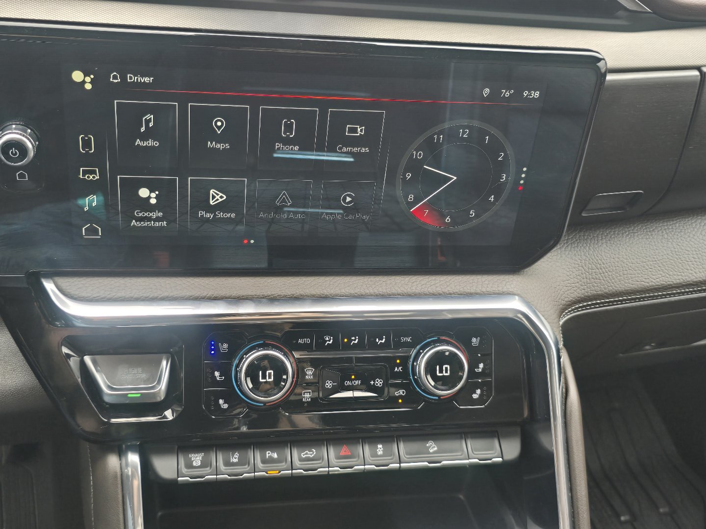Used 2025 GMC Sierra 2500 Denali w/ LPO, GMC Protection Package AWD/4WD image 31