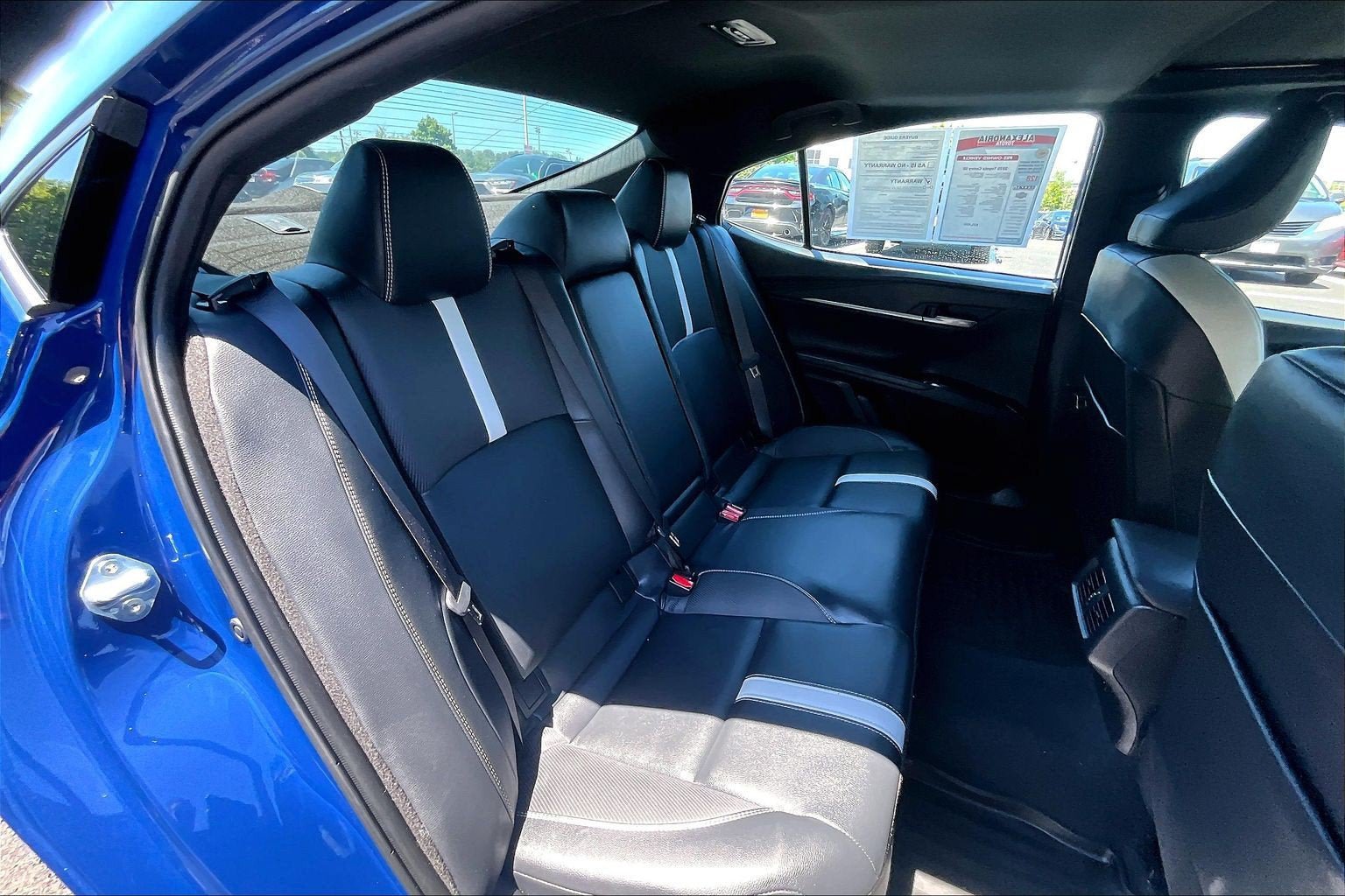 Used 2025 Toyota Camry SE w/ Convenience Package FWD image 26