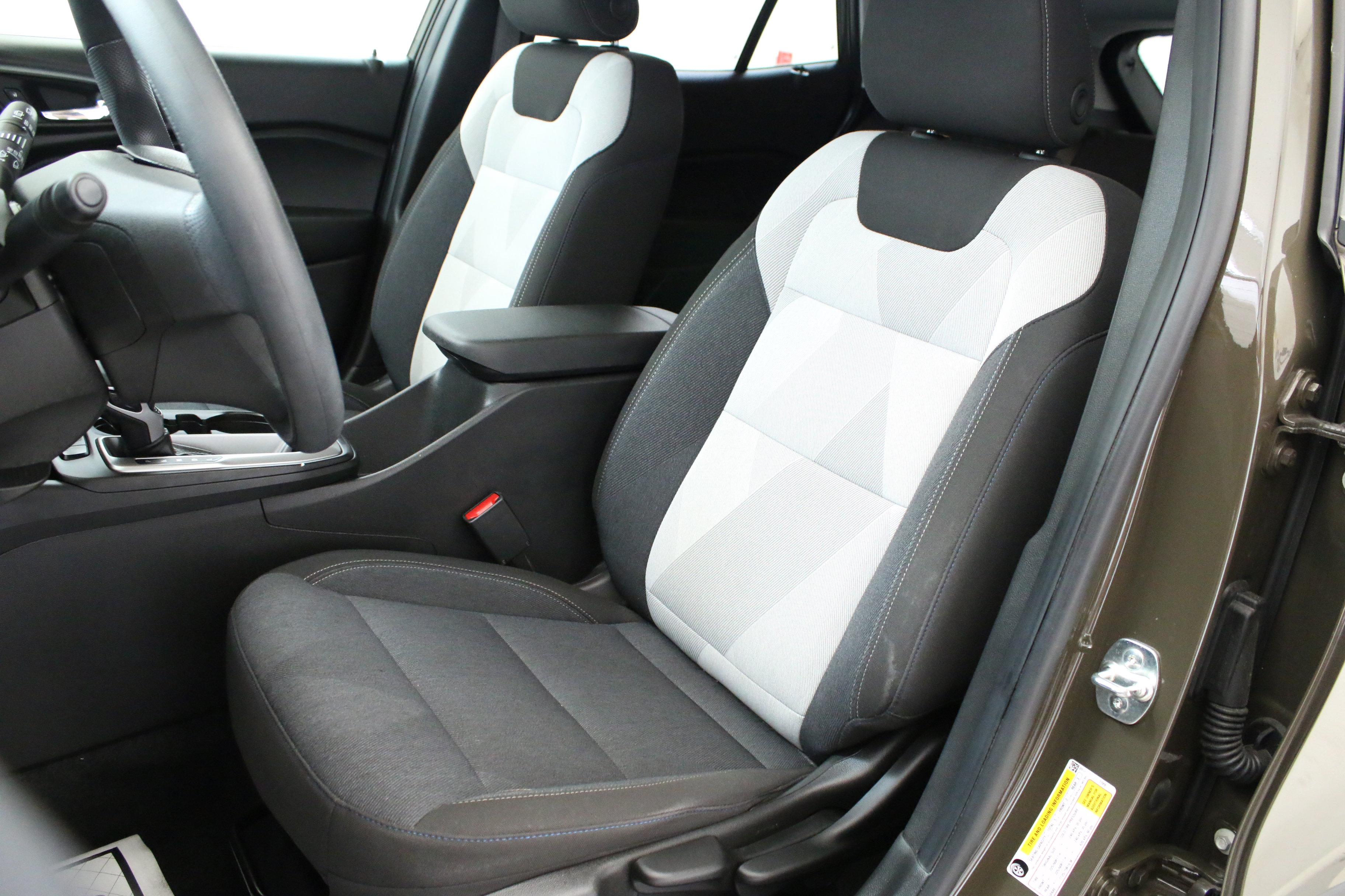 Used 2024 Chevrolet Trax LS w/ LS Convenience Package FWD image 22