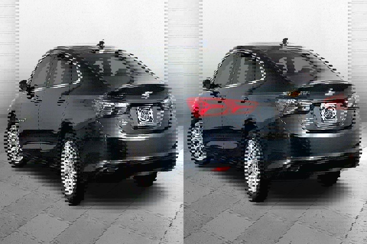 Used 2021 Chevrolet Malibu LT image 11