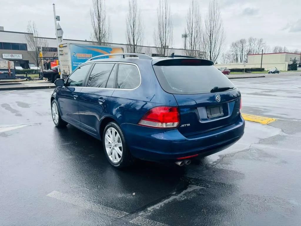 Used 2012 Volkswagen Jetta TDI image 3