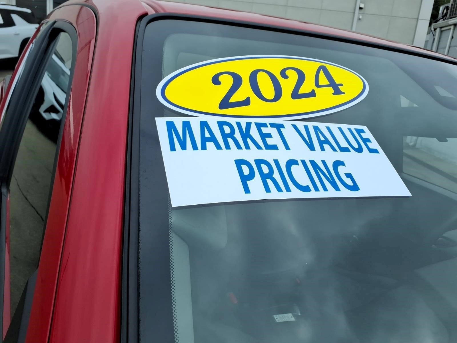 Used 2024 Nissan Frontier SV w/ Technology Package AWD/4WD image 9