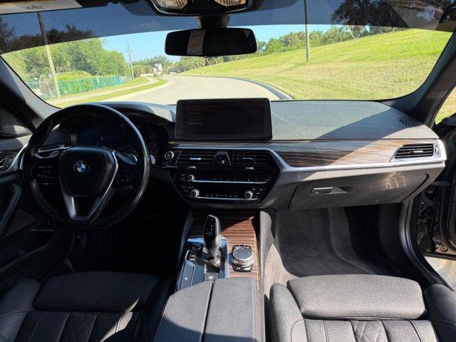 Used 2022 BMW 530i RWD image 15