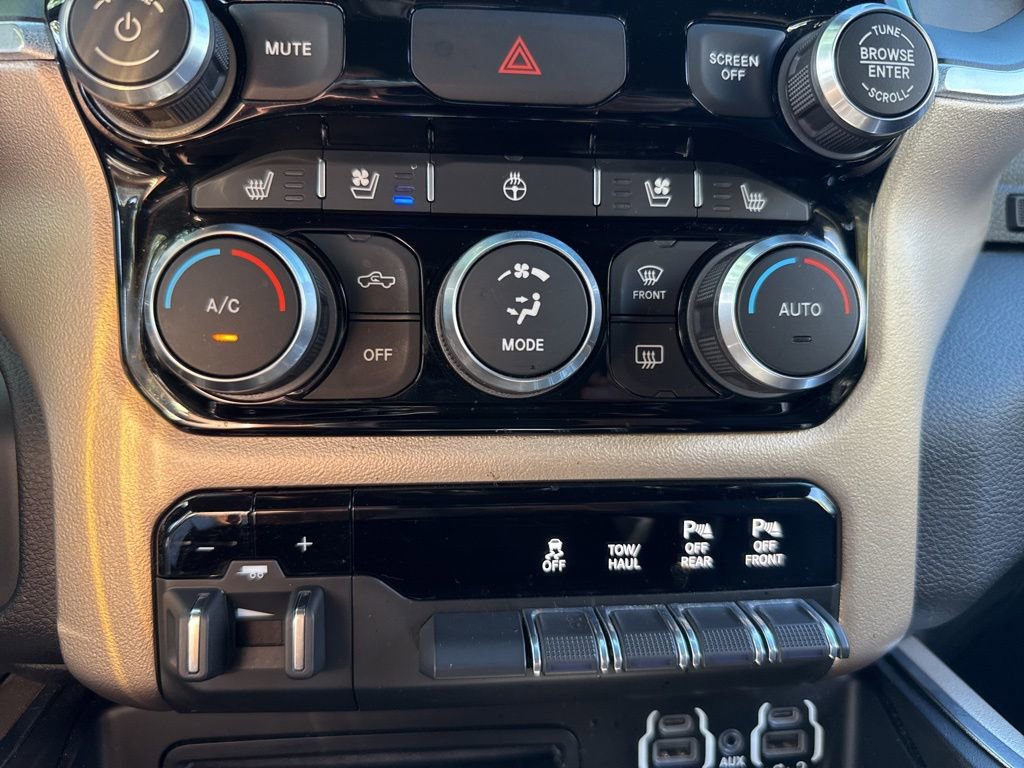 Used 2019 RAM 2500 Laramie w/ Night Edition image 70