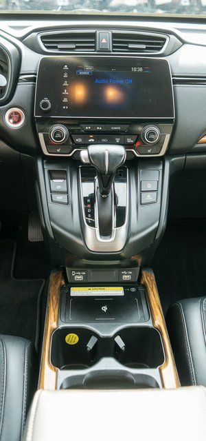 Used 2020 Honda CR-V Touring image 17