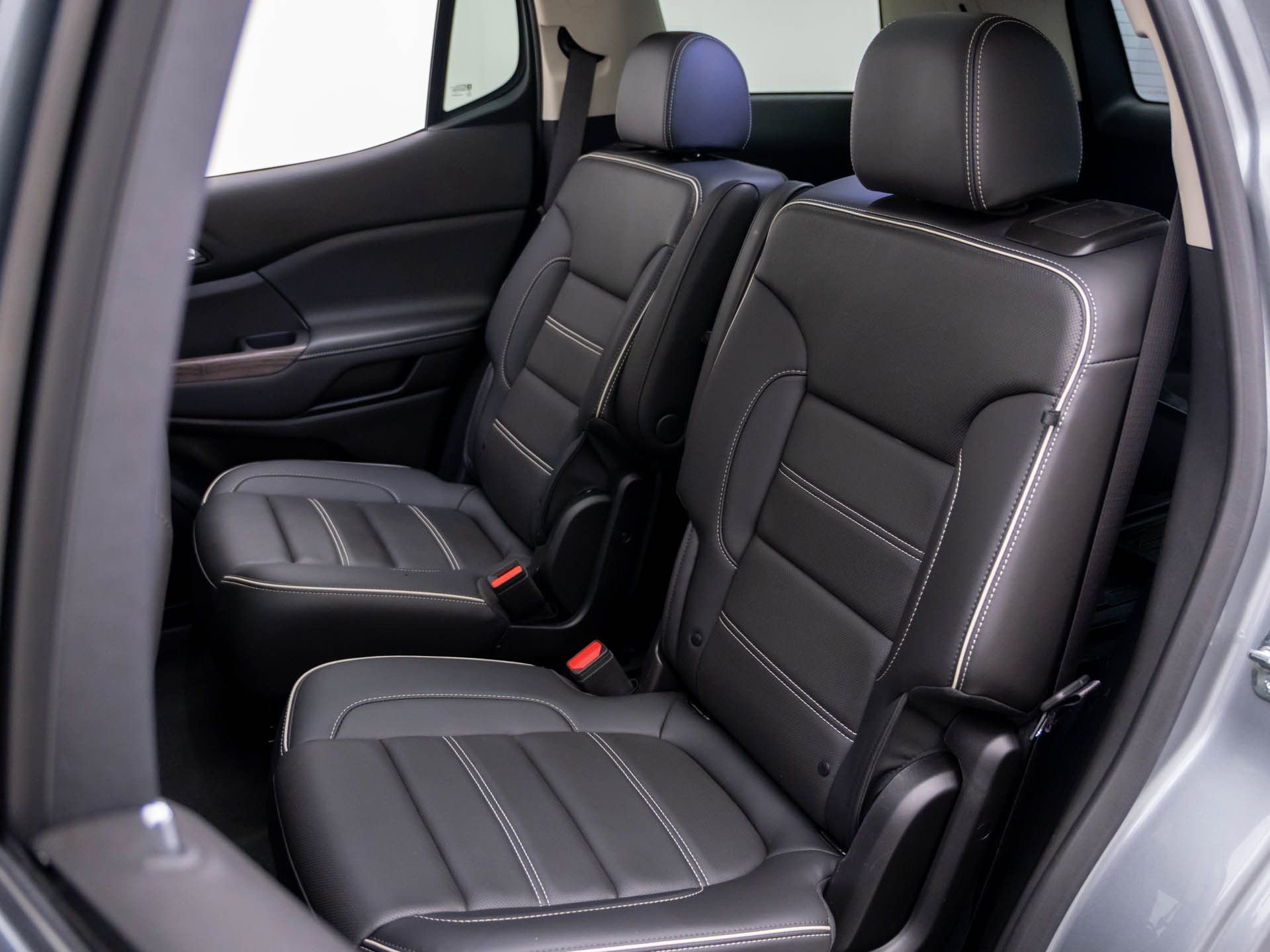 Used 2023 GMC Acadia Denali w/ Denali Ultimate Package image 20