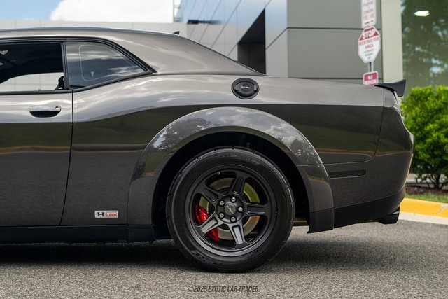 Used 2023 Dodge Challenger SRT Super Stock RWD image 5