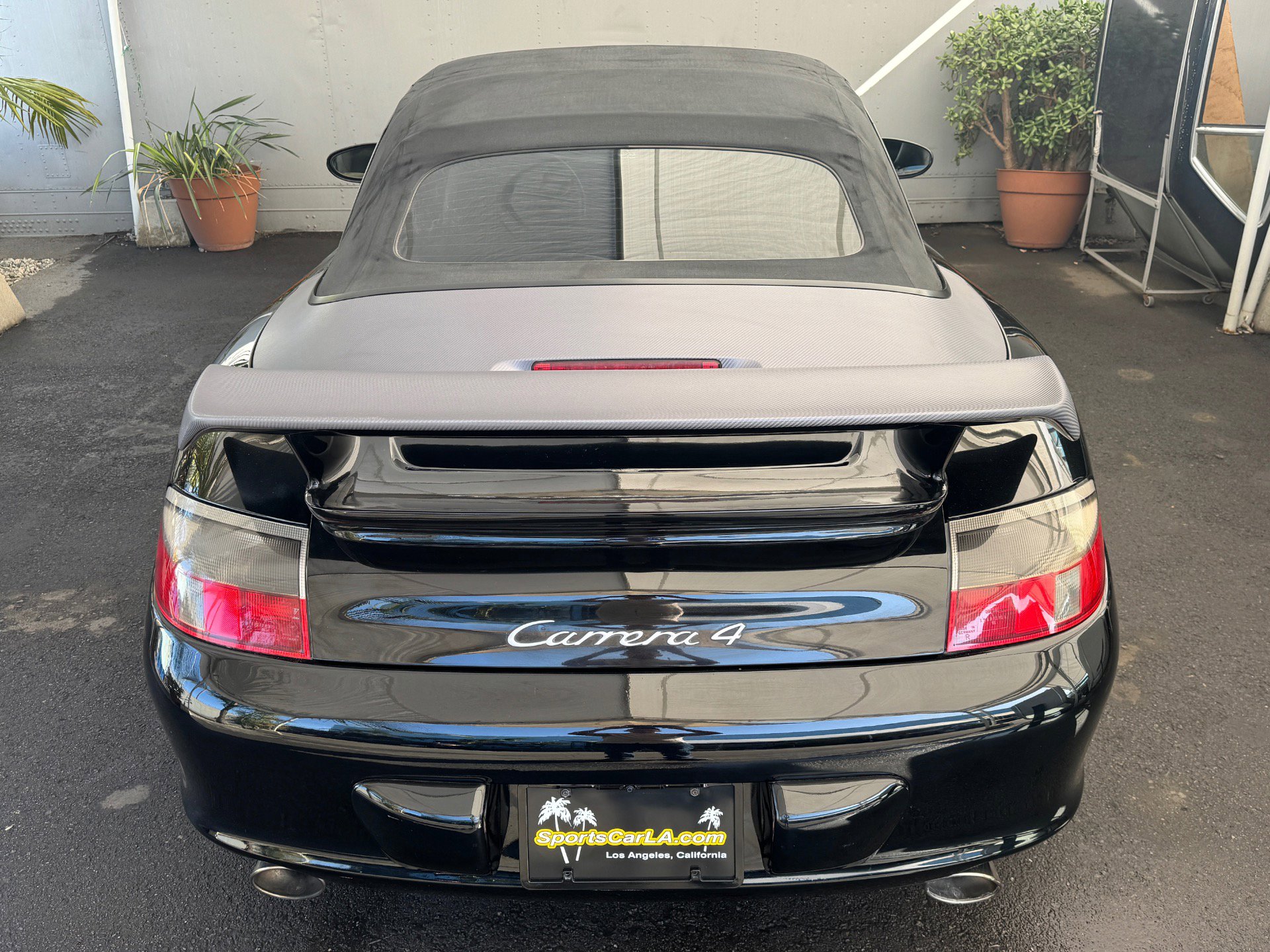 Used 2002 Porsche 911 Cabriolet image 6