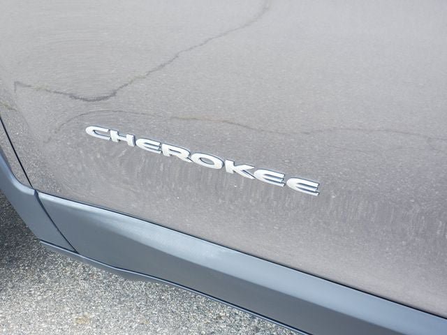Used 2019 Jeep Cherokee Limited w/ Trailer Tow Group AWD/4WD image 31