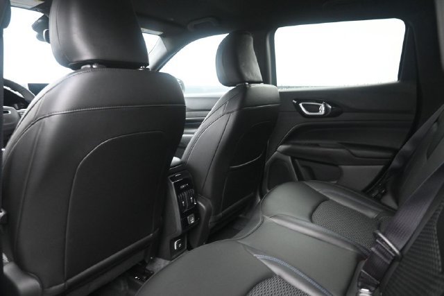 New 2027 Jeep Compass Latitude AWD/4WD image 26