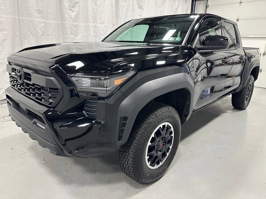 Used 2026 Toyota Tacoma TRD Off-Road AWD/4WD image 3