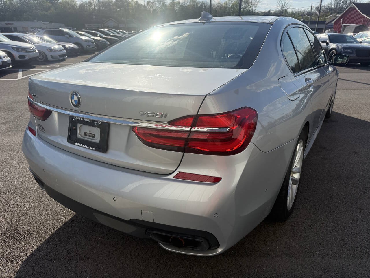 Used 2017 BMW 750i xDrive AWD/4WD image 8