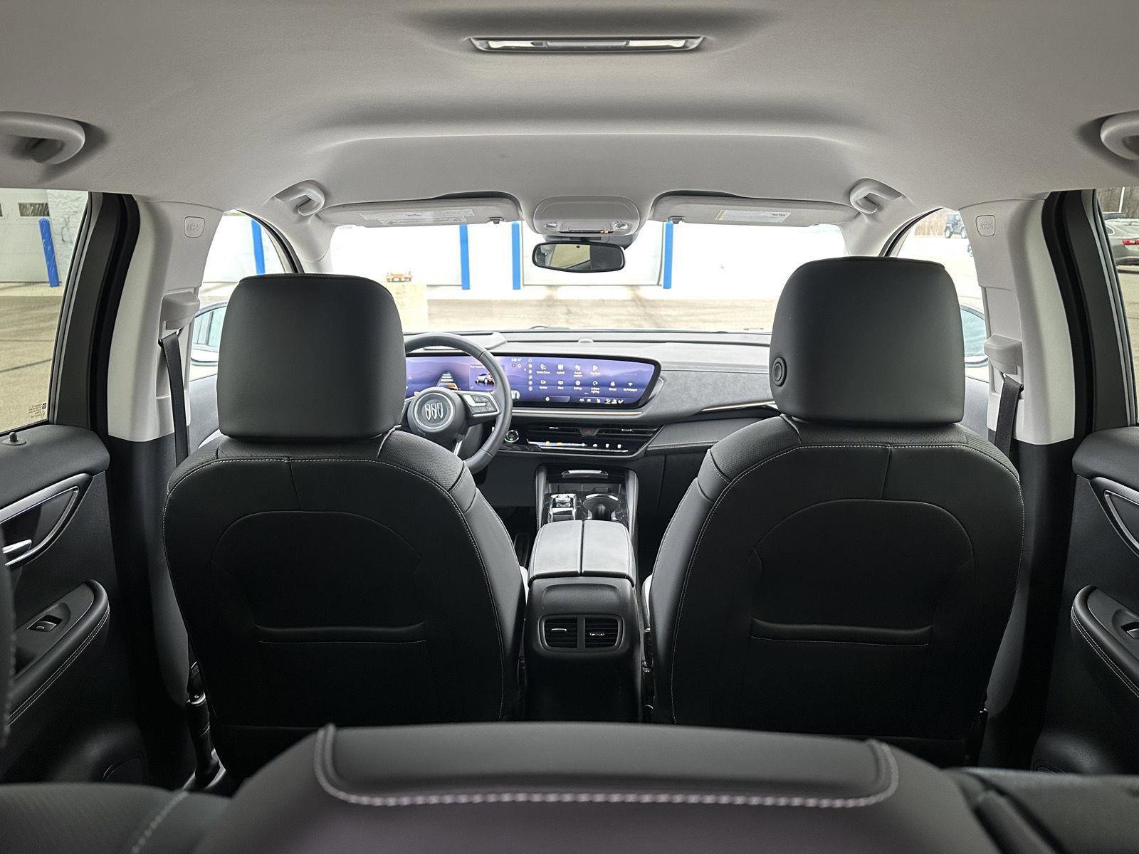 Used 2025 Buick Envision Sport Touring image 8