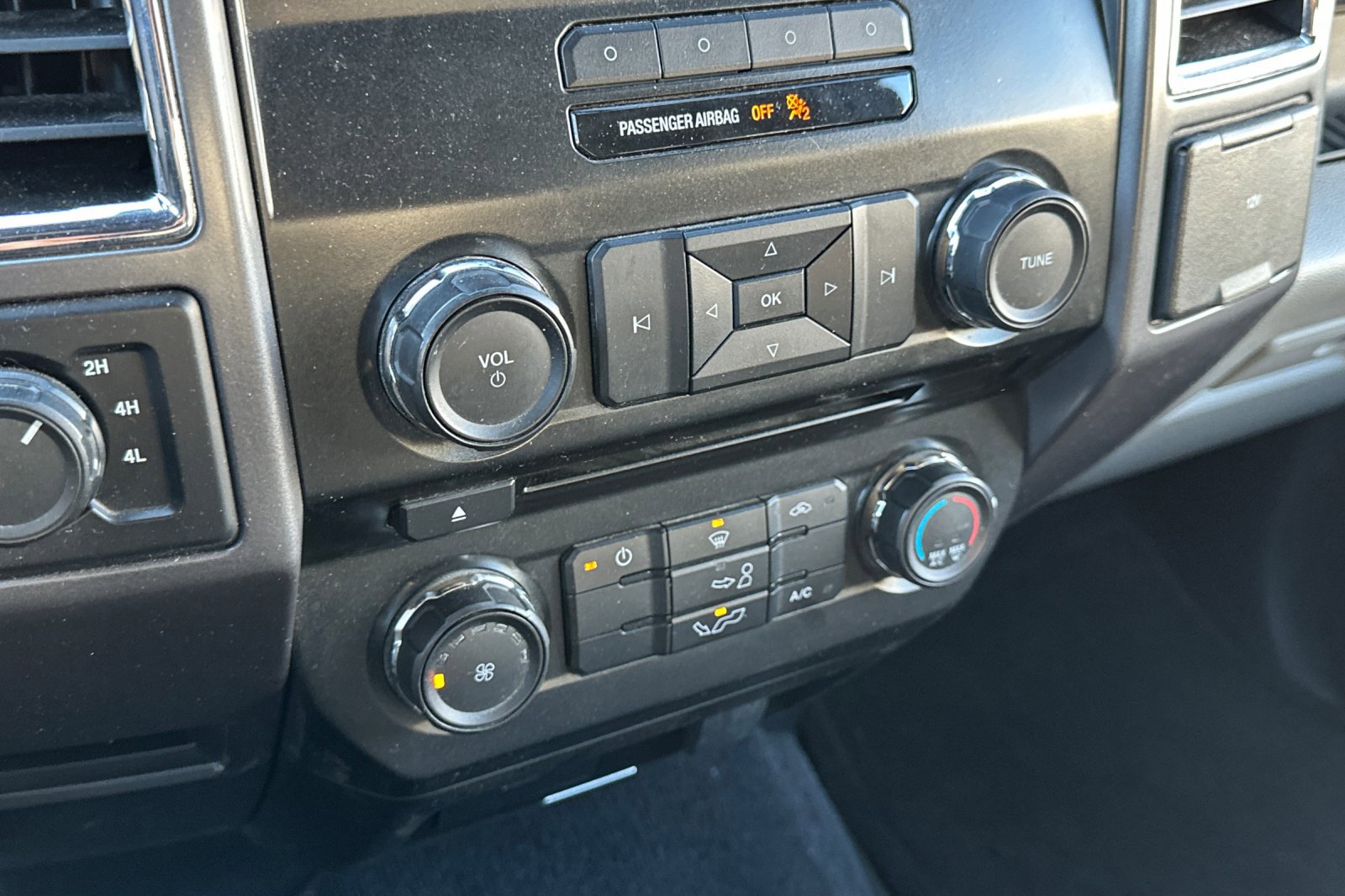 Used 2016 Ford F150 XLT image 26