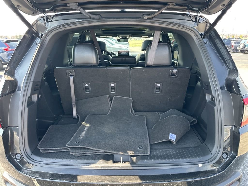 Used 2025 Honda Pilot Black Edition image 11
