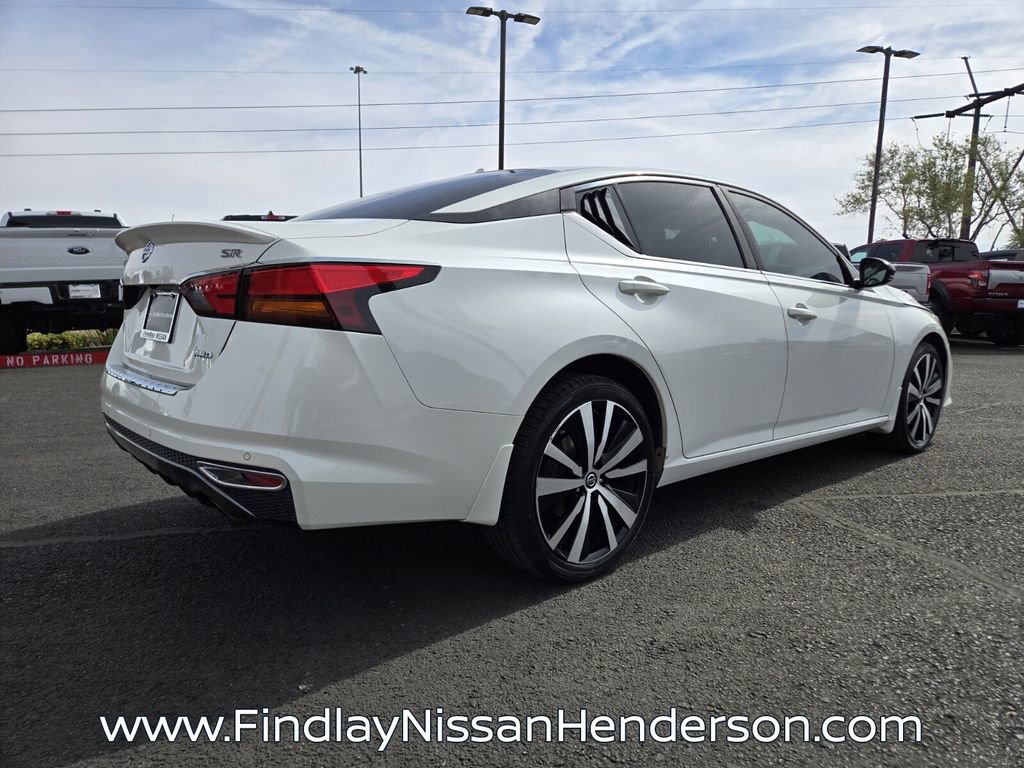 Used 2021 Nissan Altima 2.5 SR w/ SR Premium Package image 6