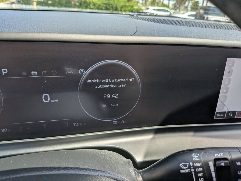 Certified 2025 Kia Seltos EX w/ EX Sunroof Package FWD image 36
