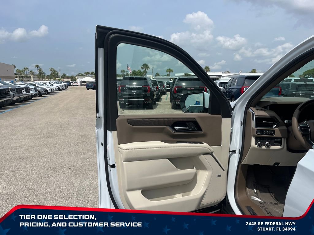 New 2026 GMC Yukon XL Denali w/ Denali Reserve Package AWD/4WD image 11