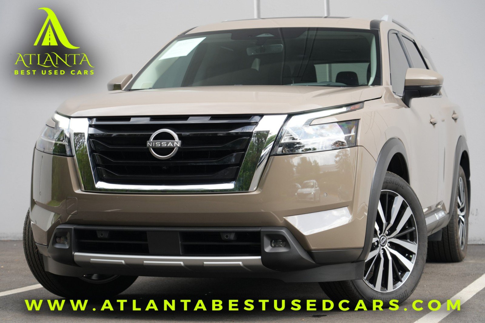 Used 2024 Nissan Pathfinder Platinum FWD video 1