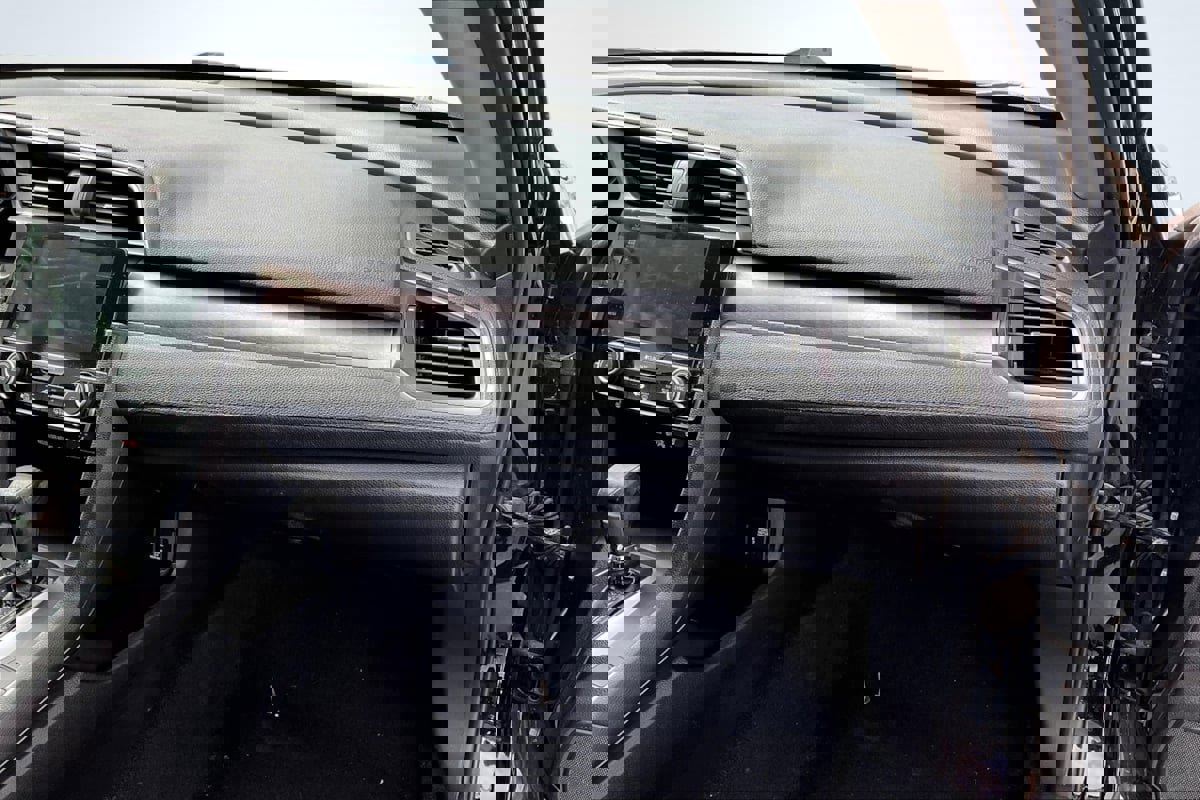 Used 2018 Honda Civic EX-L image 17