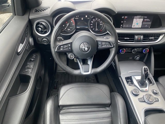 Used 2022 Alfa Romeo Stelvio Veloce image 48