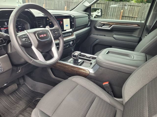 Used 2022 GMC Sierra 1500 Elevation w/ LPO, Elevation Black Package AWD/4WD image 10
