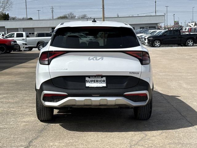 Used 2025 Kia Sportage EX image 4