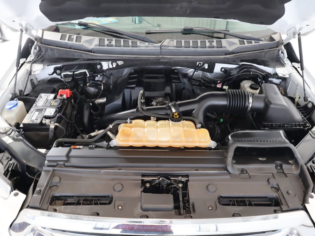 Used 2016 Ford F150 XLT w/ XTR Package image 36