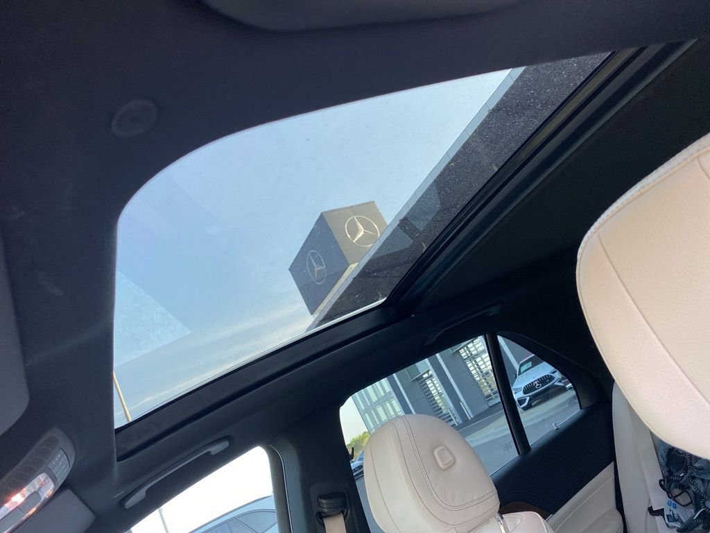 Certified 2024 Mercedes-Benz GLE 450 4MATIC image 11